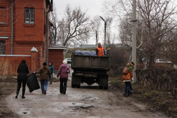 В эти выходные на пятнадцати улицах Рязани пройдут субботники