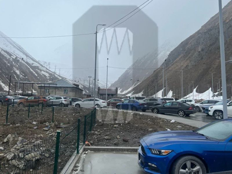 Ларс граница с грузией. Верхний ларс 2023. Грузинская граница верхний ларс. Осетия верхний ларс. Граница с грузией верхний ларс.