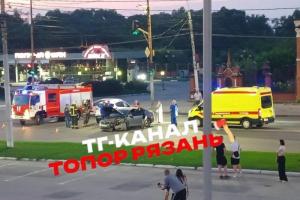 На Московском шоссе произошло ДТП с 3 машинами