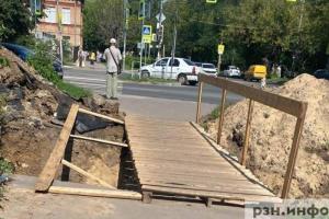 Глава СК поручил завести дело после падения подростка в траншею с водой в Рязани