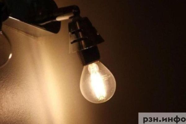 В Рязани отключили свет на 31 улице из-за аварии