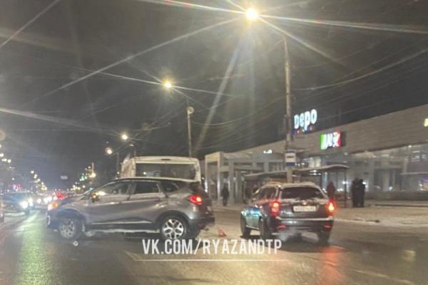 На Московском шоссе в Рязани случилось два ДТП