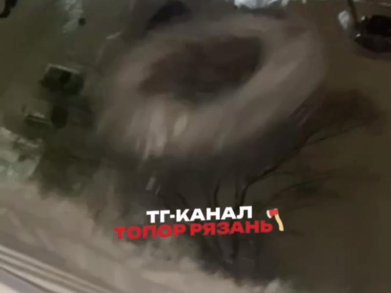 В Рязани школьники начали сбрасывать покрышки с балконов