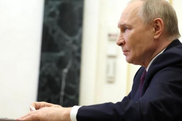 Путин отреагировал на удары по российским НПЗ