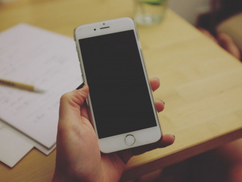 Как в рязанских школах будет работать запрет мобильных телефонов на уроках